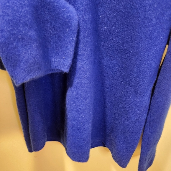 CASHMERE by Charter Club Royal Blue Pullover Women's V Neck Sweater size M - Picture 3 of 8